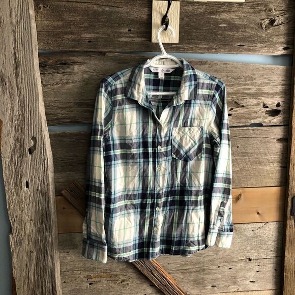 𝅺old Navy size Med White and blue basic plaid button down shirt - Picture 1 of 4